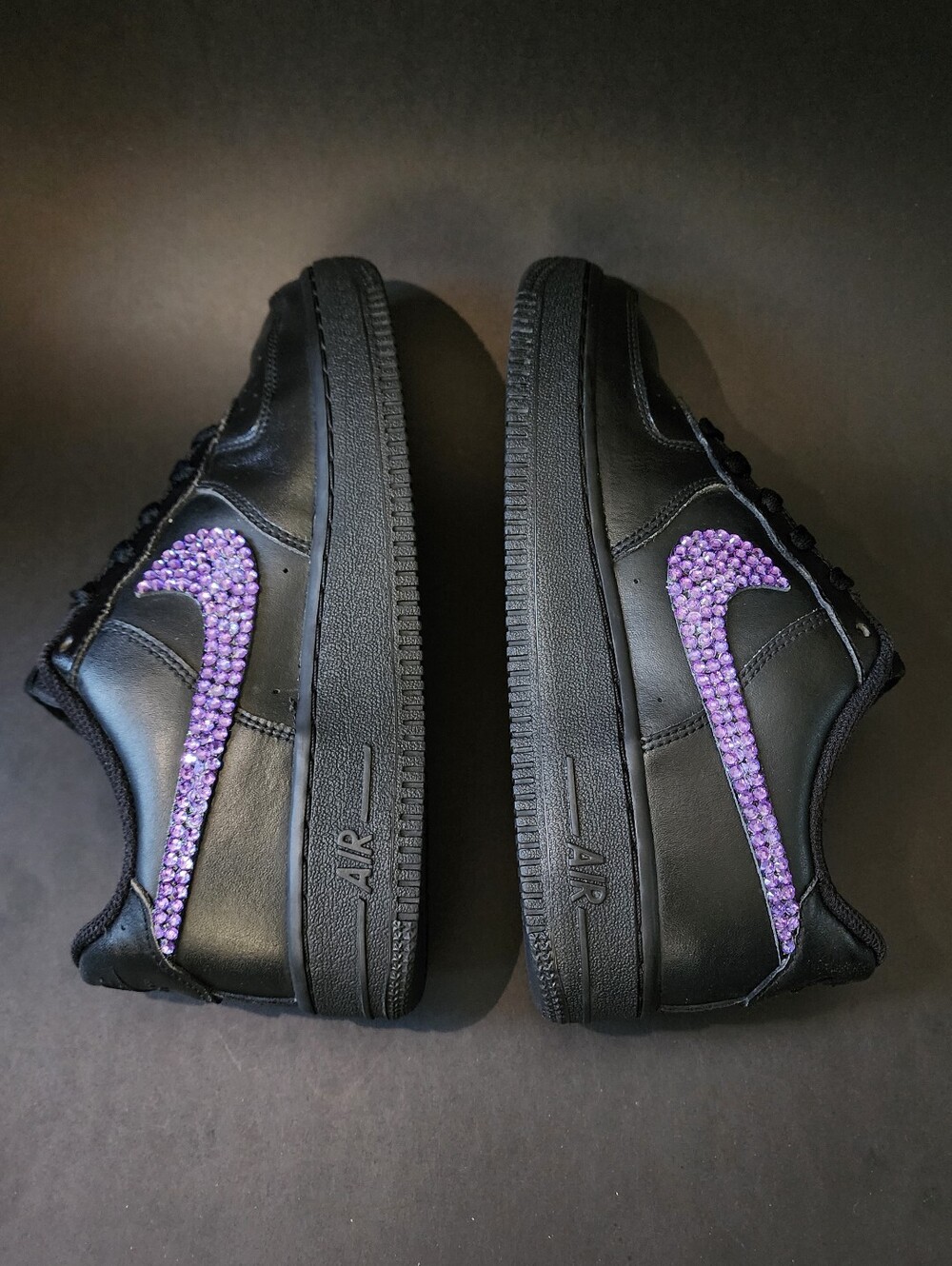 NIKE AIR FORCE 1 BLACK " SWAROVSKICUSTOMIZED " WOMEN US SIZE 6 GREAT COND - Picture 4 of 10